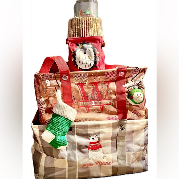 NWOT Embroidered Thirty-One large utility tote bag. Retired & NLA. - Picture 8 of 8